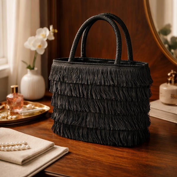 Bolso pequeño con flecos