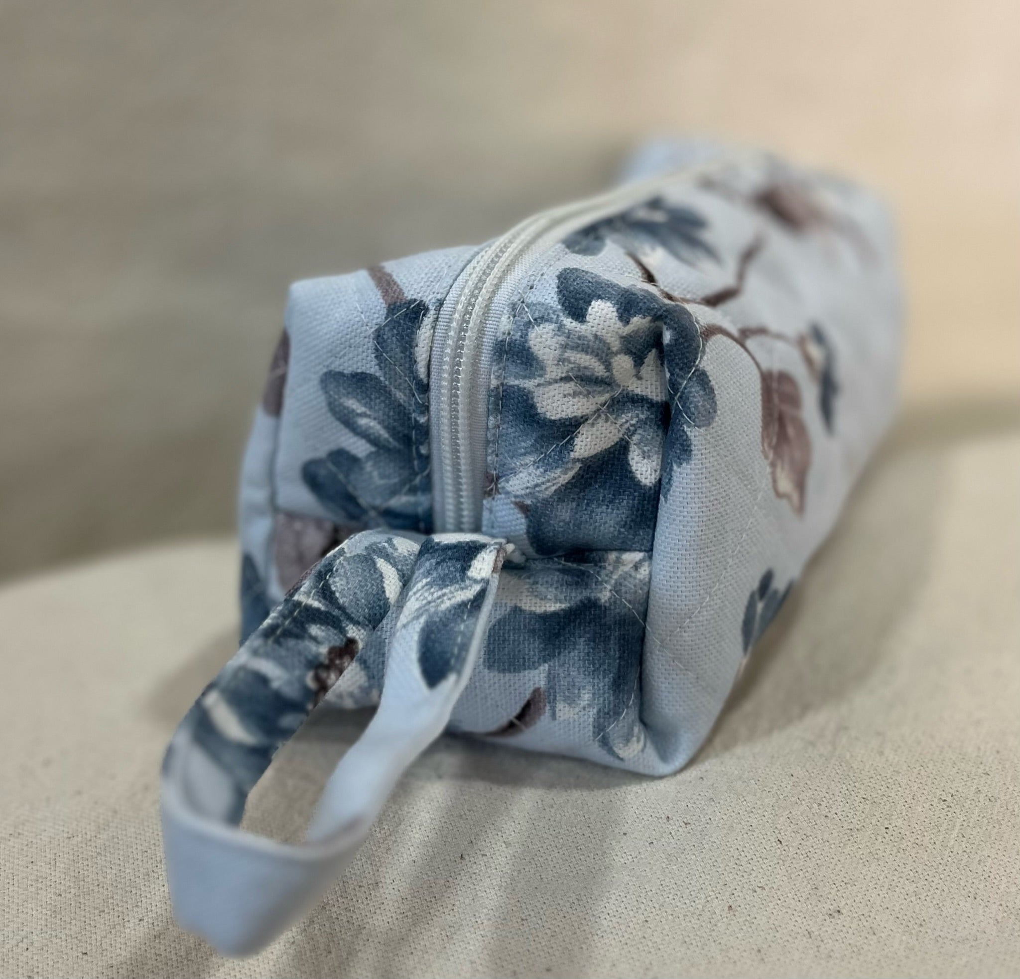Estuche acolchado con cierre