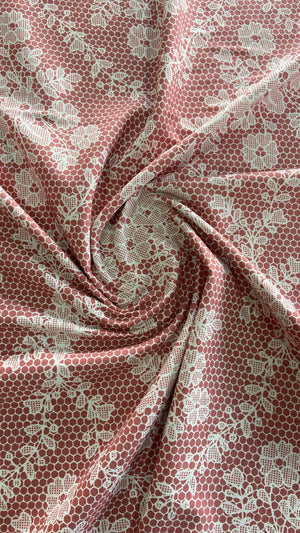 Mantel a Medida | Lona Ikea Encaje Floral Rojo Teja (30% OFF)